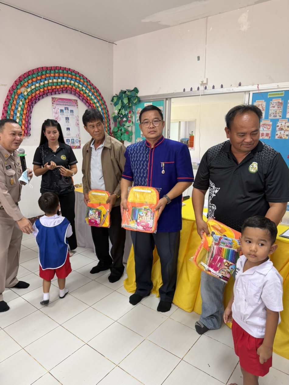 วันที่ 14 กรกฎาคม 2569                  นายยรรยง วิเศษสุนทร นายกองค์การบริหารส่วนตำบลโพธิ์ตาก พร้อมคณะผู้บริหารฯ ผอ.กองการศึกษา ฯ และผู้ปกครองเด็กเล็ก ศพด.หนองค้าโคกกุง ประชุม ผู้ปกครองและคณะกรรมการศูนย์พัฒนาเด็กเล็ก ประภาคเรียนที่ 1 ประจำปีการศึกษา พ.ศ. 2569  ณ ศูนย์พัฒนาเด็กเล็กหนองค้าโคกกุง ตำบลโพธิ์ตาก อำเภอเมืองนครพนม จังหวัดนครพนม